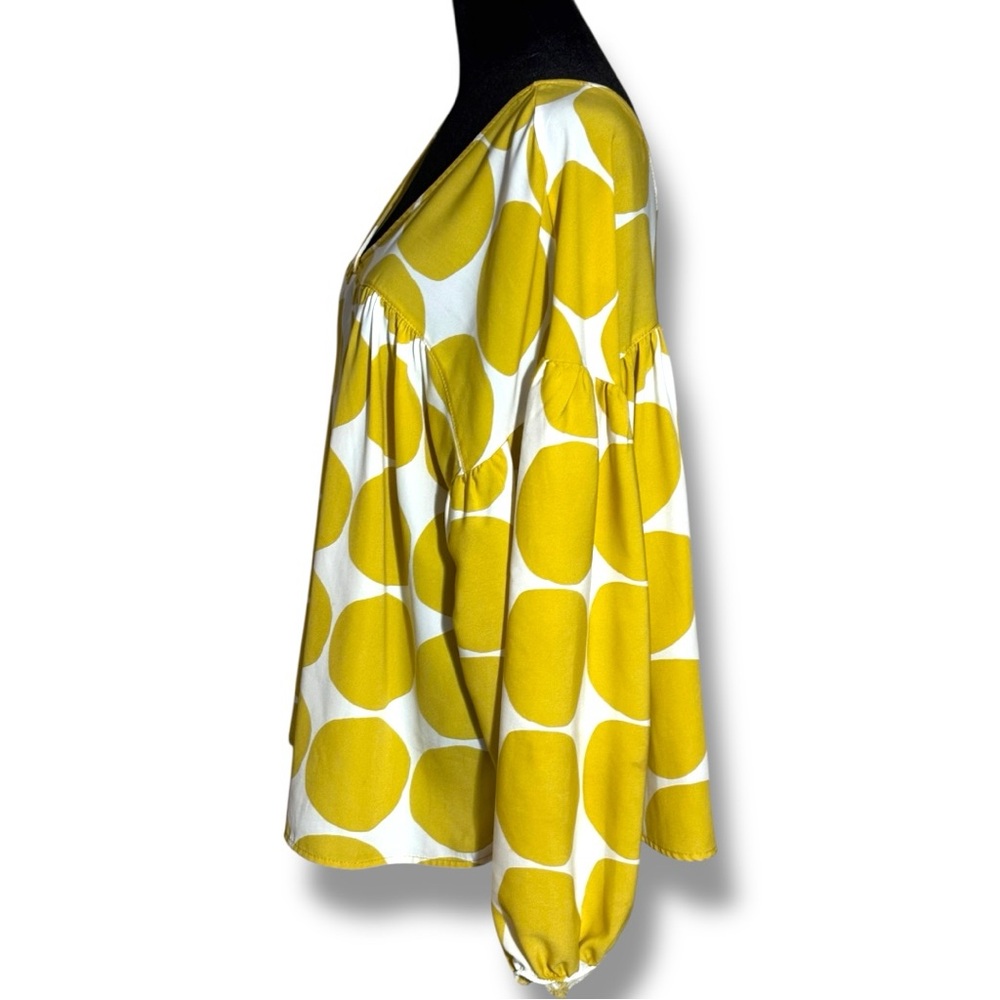 Ces Femme Yellow and White Long Balloon Sleeve Lightweight Flowy V-Neck Blouse - Picture 8 of 16